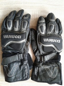 Vnucci-Handschuhe